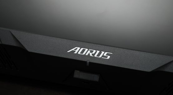 Aorus FV43U review | WASD