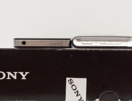 Sony Xperia S (9/9)