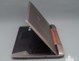 Asus G752 (10/12)